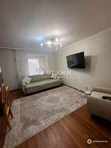3-комнатная квартира, этаж 3 из 5, 62 м²