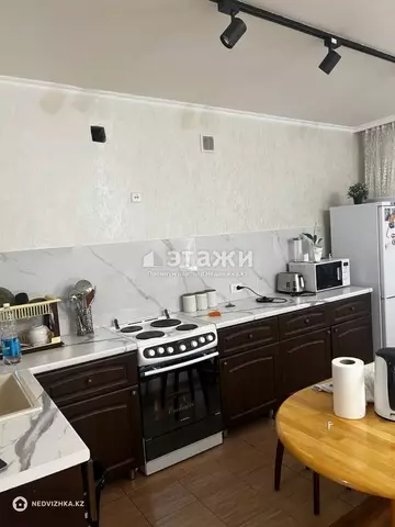 3-комнатная квартира, этаж 3 из 5, 62 м²
