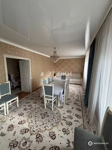 3-комнатная квартира, этаж 4 из 12, 98 м²
