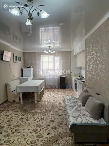 3-комнатная квартира, этаж 4 из 12, 98 м²