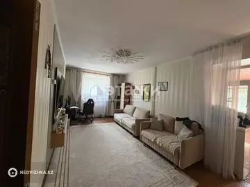 3-комнатная квартира, этаж 1 из 10, 92 м²