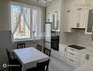 4-комнатная квартира, этаж 8 из 8, 98 м²