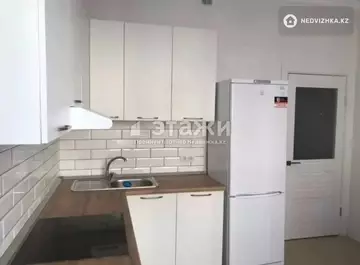 2-комнатная квартира, этаж 4 из 10, 64 м²