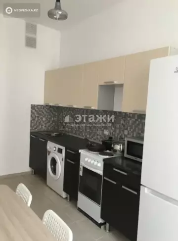 1-комнатная квартира, этаж 4 из 7, 42 м²