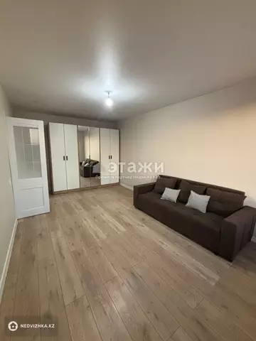 1-комнатная квартира, этаж 2 из 11, 35 м², на длительный срок