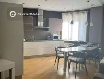 3-комнатная квартира, этаж 3 из 18, 132 м²