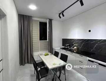 3-комнатная квартира, этаж 1 из 12, 75 м²
