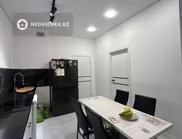 3-комнатная квартира, этаж 1 из 12, 75 м²