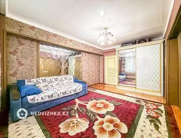 3-комнатная квартира, этаж 3 из 5, 72 м²
