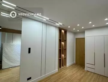 3-комнатная квартира, этаж 3 из 16, 90 м²