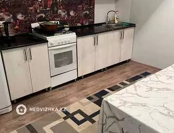 3-комнатная квартира, этаж 8 из 9, 75 м²