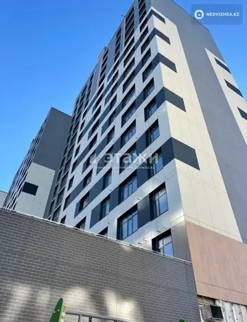 1-комнатная квартира, этаж 16 из 16, 42 м²