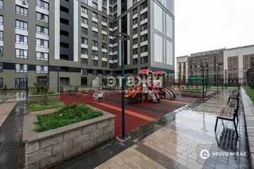 2-комнатная квартира, этаж 1 из 17, 65 м²