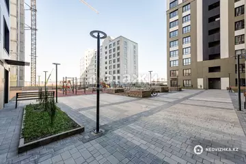 2-комнатная квартира, этаж 1 из 17, 65 м²