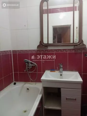 1-комнатная квартира, этаж 3 из 10, 52 м²