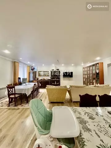 3-комнатная квартира, этаж 2 из 9, 106 м²