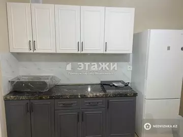 1-комнатная квартира, этаж 8 из 12, 41 м², на длительный срок