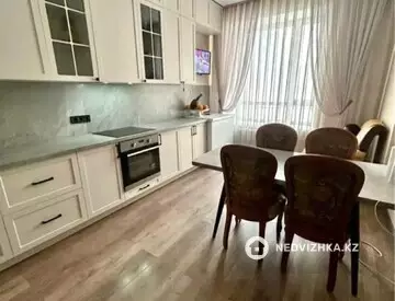 2-комнатная квартира, этаж 2 из 9, 63 м², на длительный срок