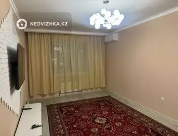 2-комнатная квартира, этаж 4 из 12, 55 м²