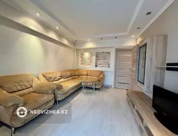 2-комнатная квартира, этаж 8 из 9, 50 м²