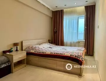 2-комнатная квартира, этаж 8 из 9, 50 м²