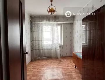 4-комнатная квартира, этаж 1 из 5, 59 м²