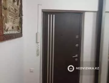 3-комнатная квартира, этаж 4 из 5, 80 м²