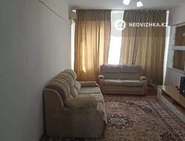 3-комнатная квартира, этаж 4 из 5, 80 м²