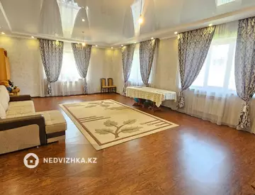 6-комнатный дом, 10 соток, 315 м²