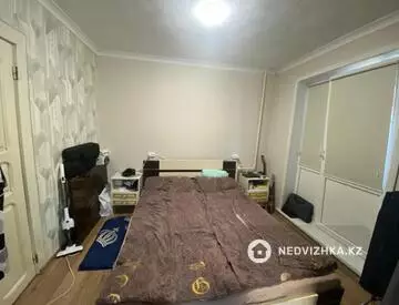 3-комнатная квартира, этаж 4 из 5, 48 м²