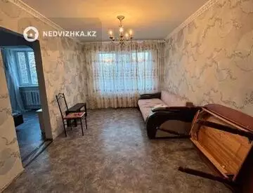 3-комнатная квартира, этаж 3 из 9, 55 м²