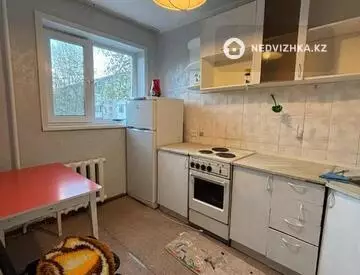 3-комнатная квартира, этаж 3 из 9, 55 м²