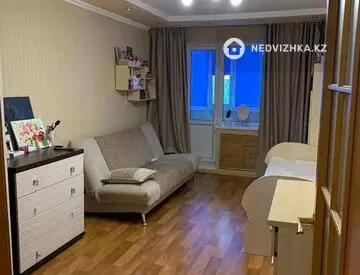 4-комнатная квартира, этаж 9 из 9, 83 м²