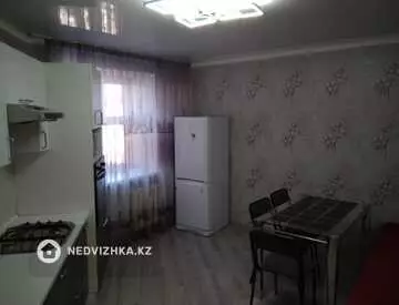 3-комнатная квартира, этаж 4 из 35, 56 м²