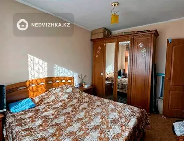 3-комнатная квартира, этаж 4 из 5, 59 м²