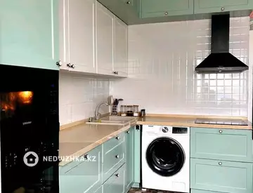 4-комнатная квартира, этаж 1 из 5, 102 м²