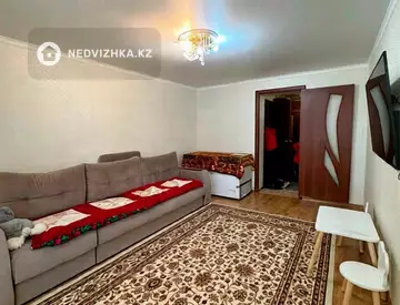 3-комнатная квартира, этаж 4 из 5, 61 м²