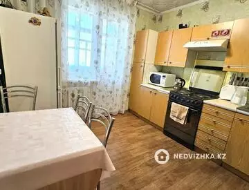 3-комнатная квартира, этаж 9 из 12, 72 м²