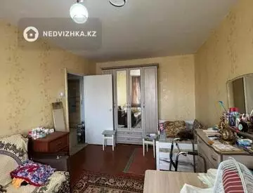 1-комнатная квартира, этаж 1 из 10, 33 м²