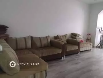 2-комнатная квартира, этаж 4 из 5, 47 м²