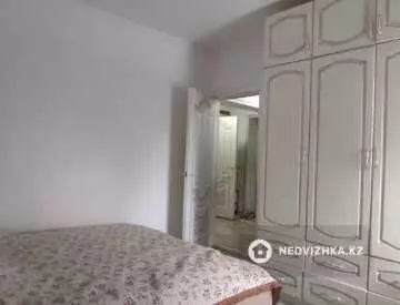 2-комнатная квартира, этаж 4 из 5, 47 м²