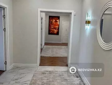 3-комнатная квартира, этаж 8 из 9, 123 м²