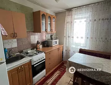4-комнатная квартира, этаж 9 из 9, 79 м²