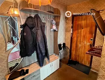 4-комнатная квартира, этаж 9 из 9, 79 м²