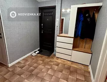 3-комнатная квартира, этаж 4 из 5, 62 м²