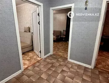 3-комнатная квартира, этаж 4 из 5, 62 м²