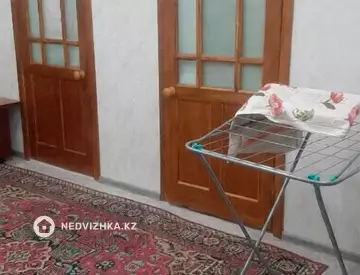 3-комнатная квартира, этаж 3 из 5, 61 м²