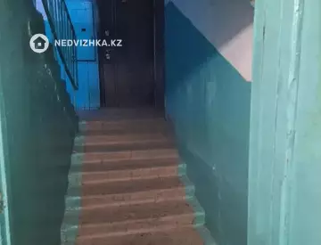 1-комнатная квартира, этаж 4 из 5, 12 м²