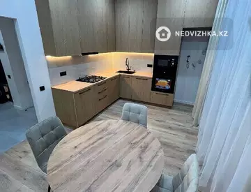 2-комнатная квартира, этаж 4 из 8, 83 м²