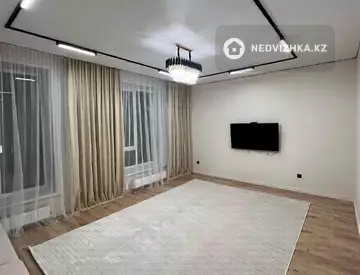 2-комнатная квартира, этаж 4 из 8, 83 м²